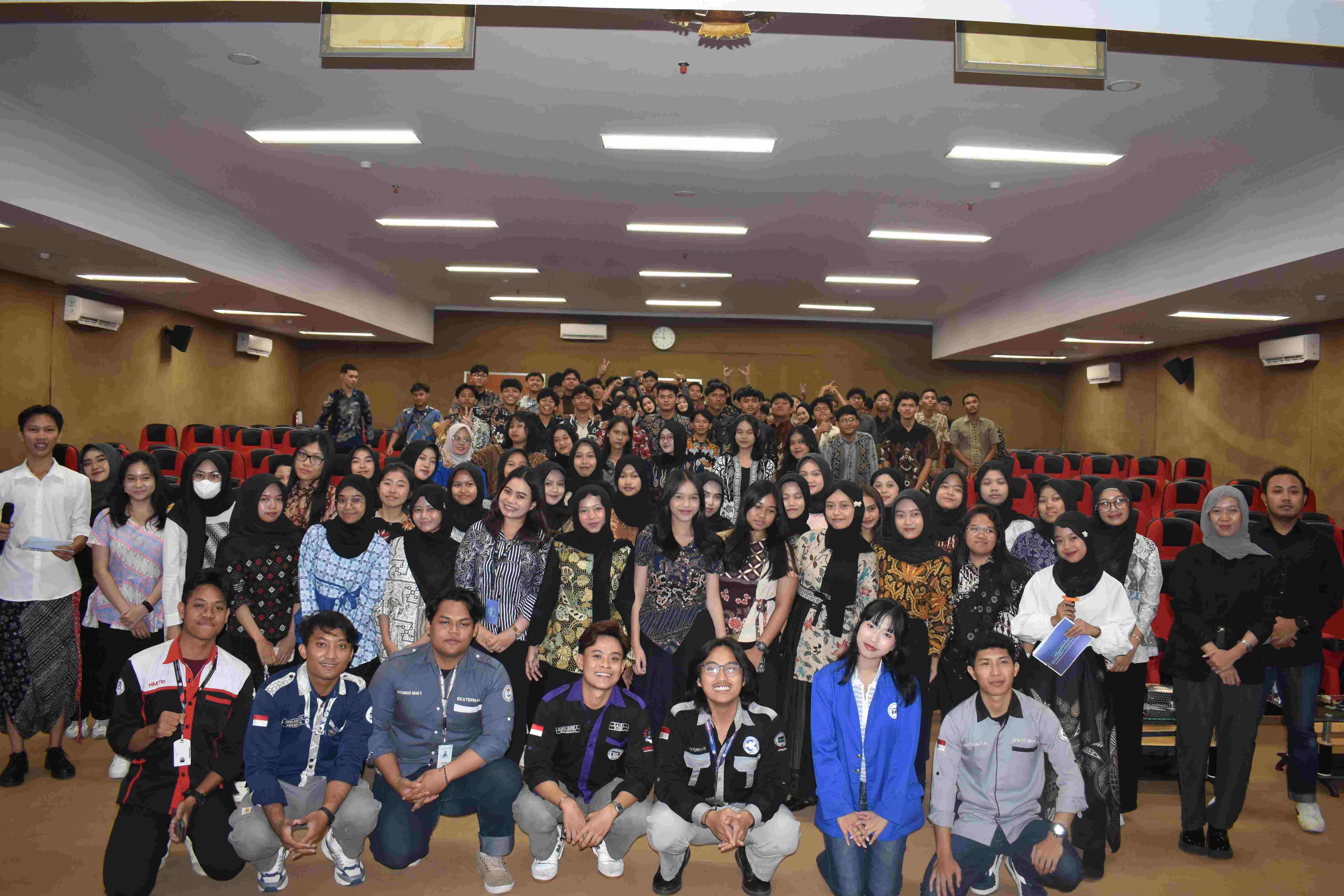 Pembekalan Anggota Baru Organisasi Mahasiswa FT